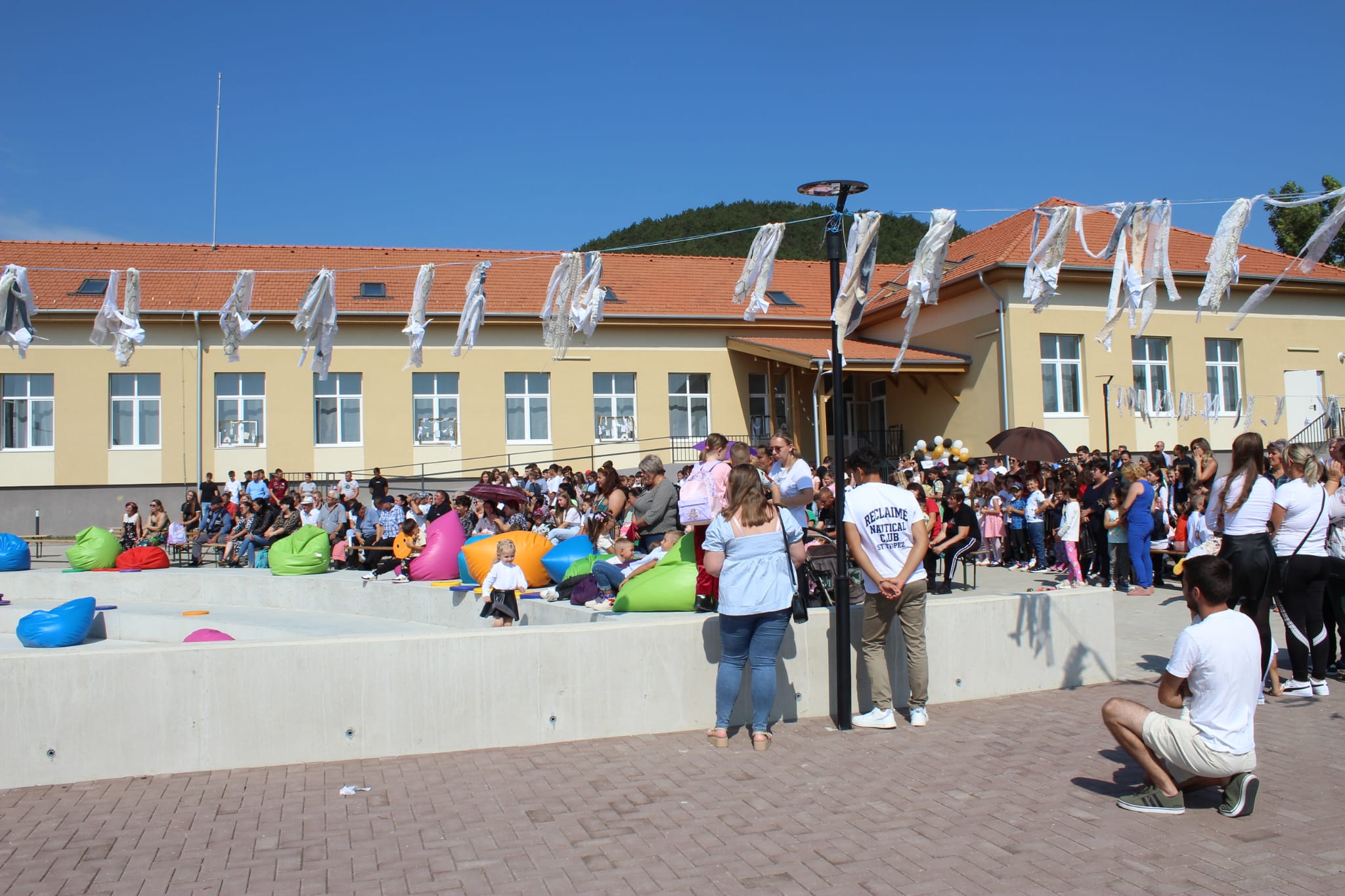 Inaugurare școală 10