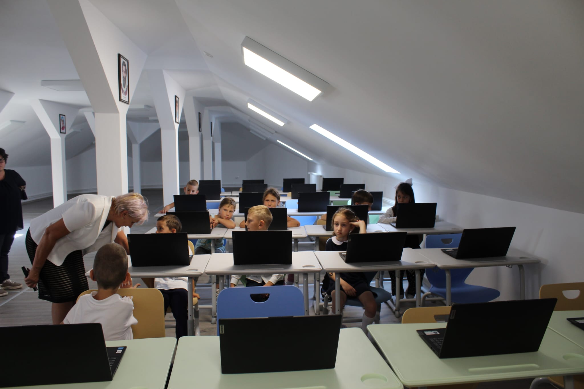 Inaugurare școală 8